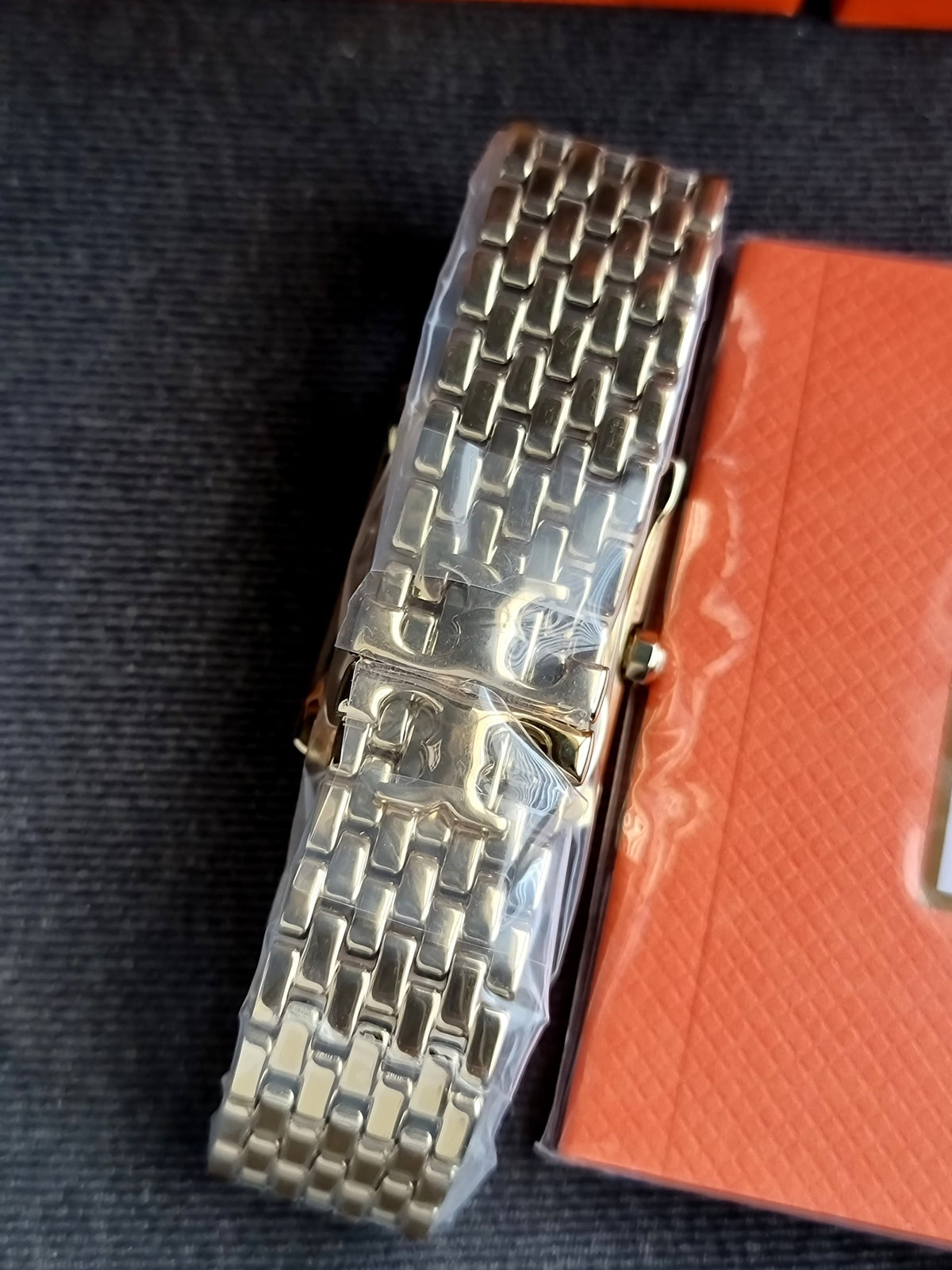Tory Burch Women’s Quartz Three-tone Stainless Steel Cream Dial 25mm Watch TBW1073