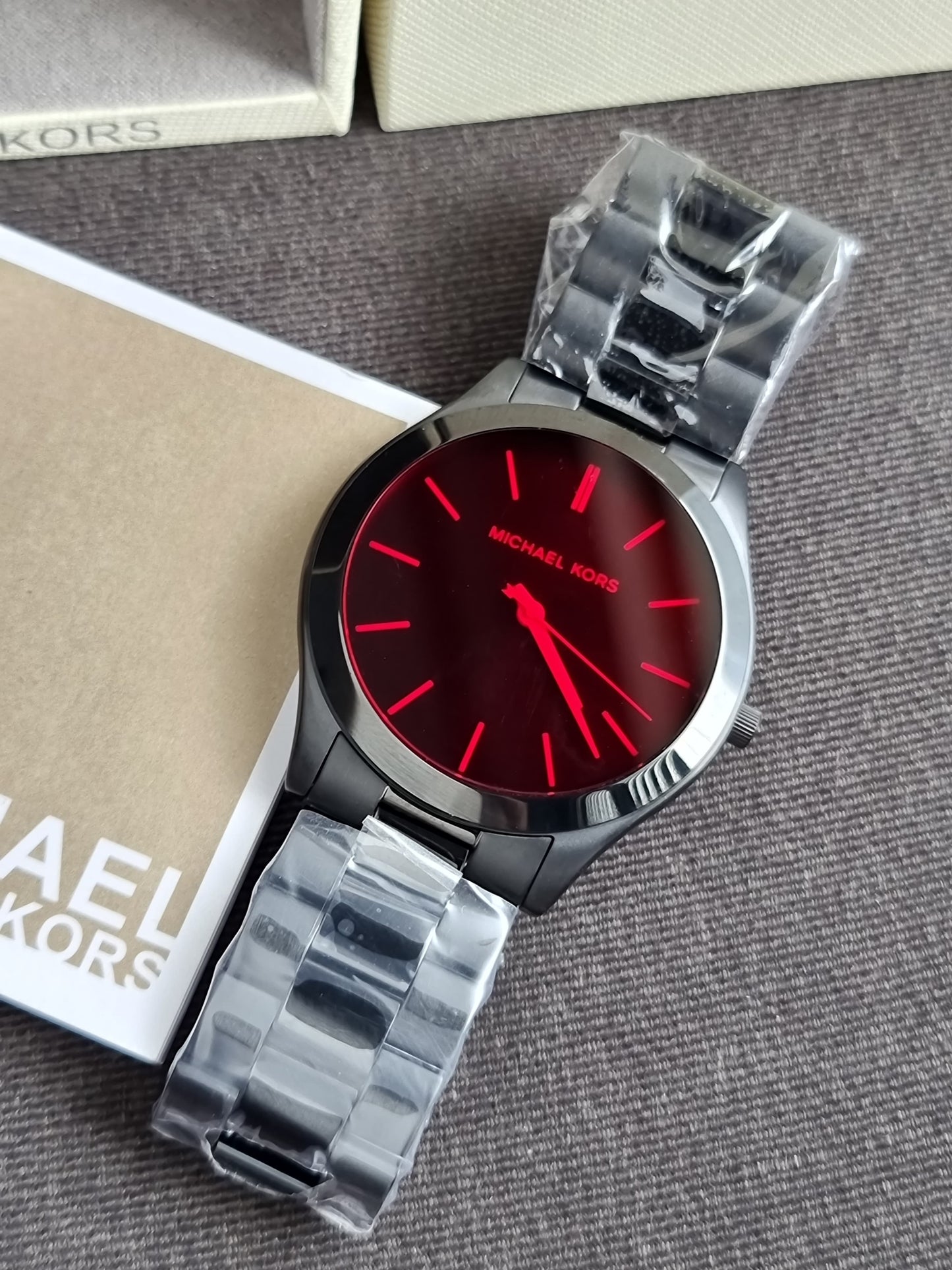 Michael Kors Slim Runway Quartz Black Dial 44mm Men's Watch
MK8734